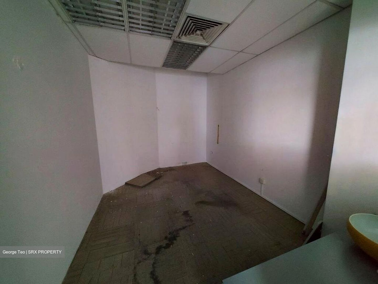 Highland Centre (D19), Office #512304381